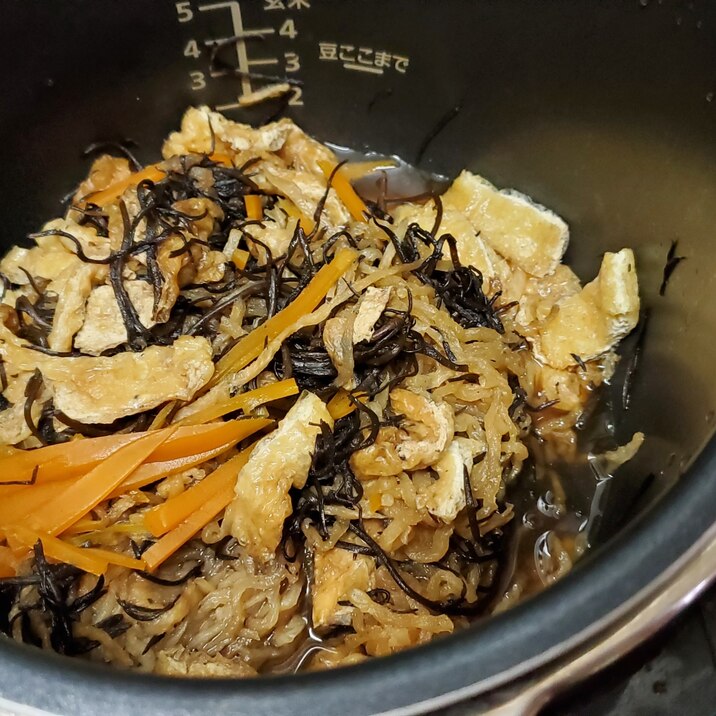 電気圧力鍋で切り干し大根ひじきの煮物!甘さ控えめ
